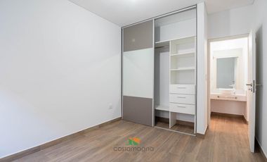 Departamento en venta de un dormitorio con patio y asador en General Paz