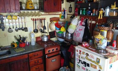 Inmueble que son 2 unidades independientes sin subdivisión. Venta en bloque. Zona comercial.