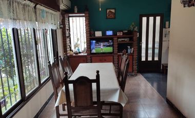 Casa - Temperley Oeste