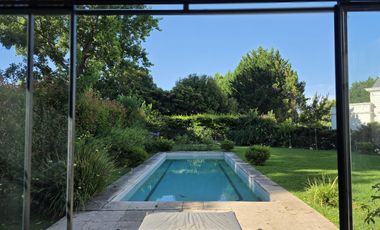 Casa en Abril Club De Campo