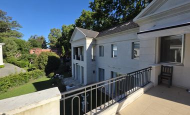 Casa en Abril Club De Campo