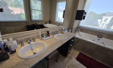 Casa en Abril Club De Campo