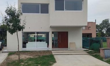 Casa en venta Vila Marina I Villa Nueva