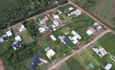 Casa 3 dormitorios con importante lote en Colón