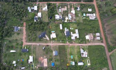 Casa 3 dormitorios con importante lote en Colón