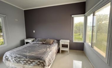 Casa 3 dormitorios con importante lote en Colón
