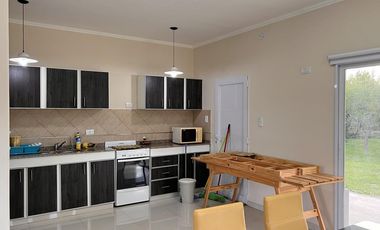 Casa 3 dormitorios con importante lote en Colón