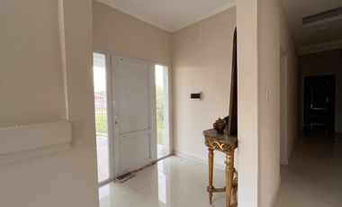 Casa 3 dormitorios con importante lote en Colón