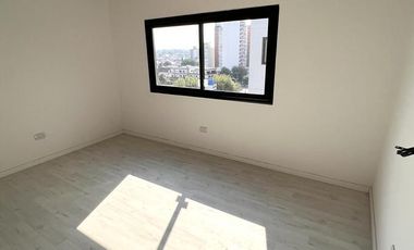 Venta de Departamento semipisos 3 ambientes en Wilde (28877)