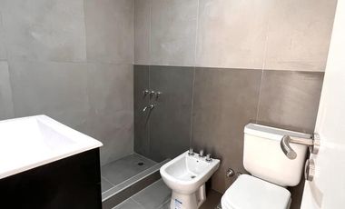 Venta de Departamento semipisos 3 ambientes en Wilde (28877)