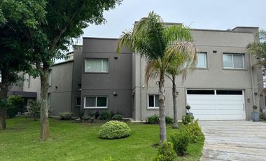 Casa en  FINCAS DE SAN VICENTE CHACRAS