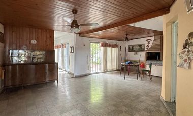 Casa multifamiliar en venta en Avellaneda