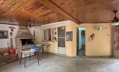 Casa multifamiliar en venta en Avellaneda