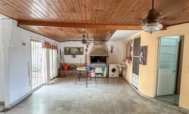 Casa multifamiliar en venta en Avellaneda