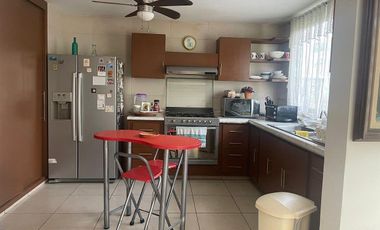 HERMOSA CASA EN VENTA EN LOMAS DEL SOL!!