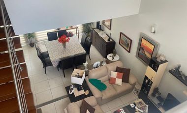 HERMOSA CASA EN VENTA EN LOMAS DEL SOL!!
