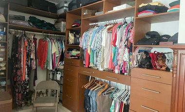 HERMOSA CASA EN VENTA EN LOMAS DEL SOL!!