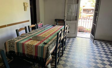 Casa antigua de 3 dormitorios en excelente ubicacion! Acepta permuta!!!