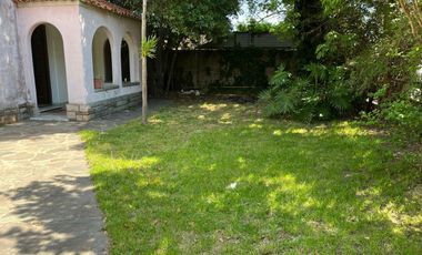 Casa antigua de 3 dormitorios en excelente ubicacion! Acepta permuta!!!