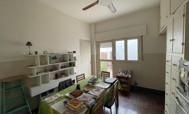 PH en Venta en Florida. Flexible, Sin Expensas, Patio Propio