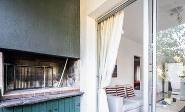 Departamento de 3 ambientes con  dos cocheras en venta en Pinamar