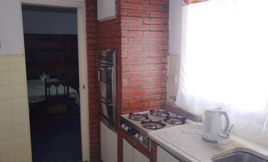 Departamento de 2 ambientes en pleno centro de Banfield Este.