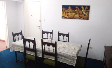 Departamento de 2 ambientes en pleno centro de Banfield Este.