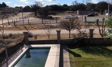 Casa en venta 4 dormitorios 3 baños cochera quincho en zona quinta con pileta