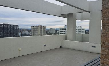 A CUATRO CUADRAS DEL CENTRO