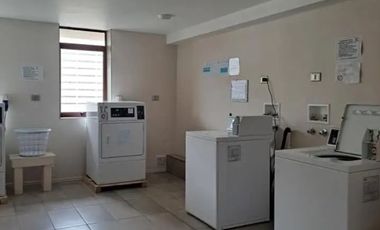 A CUATRO CUADRAS DEL CENTRO