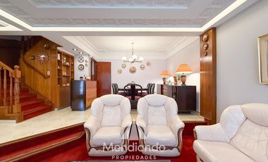 Casa 4 amb. c/ cochera Doble de 202 m2 IMPECABLE en San José