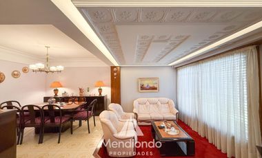 Casa 4 amb. c/ cochera Doble de 202 m2 IMPECABLE en San José