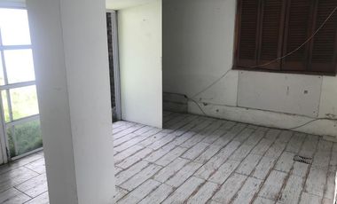 Casa de 3 ambientes y cochera!