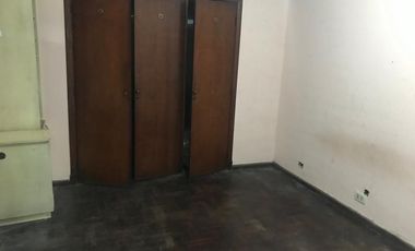 Casa de 3 ambientes y cochera!