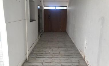 Casa de 3 ambientes y cochera!