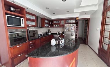 VENTA CASA ROSARIO CENTRO 4 DORMITORIOS TERRAZA QUINCHO COCHERA