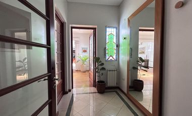 VENTA CASA ROSARIO CENTRO 4 DORMITORIOS TERRAZA QUINCHO COCHERA