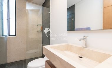 Venta Casa con piscina privada. El Poblado, La Calera, Medellín ✅