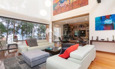 Venta Casa con piscina privada. El Poblado, La Calera, Medellín ✅