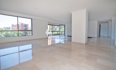 APARTAMENTO CON TERRAZA EN EL POBLADO SECTOR TESORO - MEDELLIN ✅