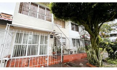 Casa bifamiliar en venta | Santa María del Palmar - Palmira, Valle