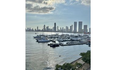 Apartamento en Arriendo en la Bahía de Manga – Vista Directa al Mar