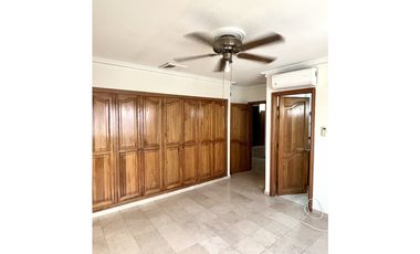 Apartamento en Arriendo en la Bahía de Manga – Vista Directa al Mar