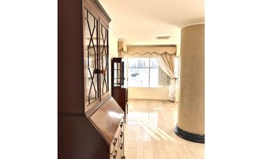 Apartamento en Arriendo en la Bahía de Manga – Vista Directa al Mar