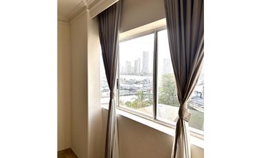Apartamento en Arriendo en la Bahía de Manga – Vista Directa al Mar