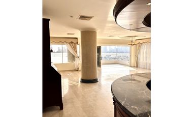 Apartamento en Arriendo en la Bahía de Manga – Vista Directa al Mar