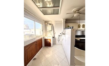 Apartamento en Arriendo en la Bahía de Manga – Vista Directa al Mar