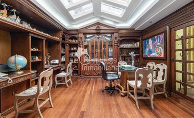 Copia de Vendo hermosa casa en el Poblado - como vivir en una finca. ✅