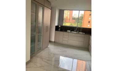 Venta exclusivo Apartamento la calera, Poblado, Medellin.   ✅