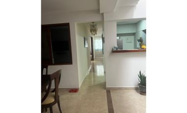 SE VENDE HERMOSA CASA EN BAVARIA AREA 260M2 CONSTRUIDOS